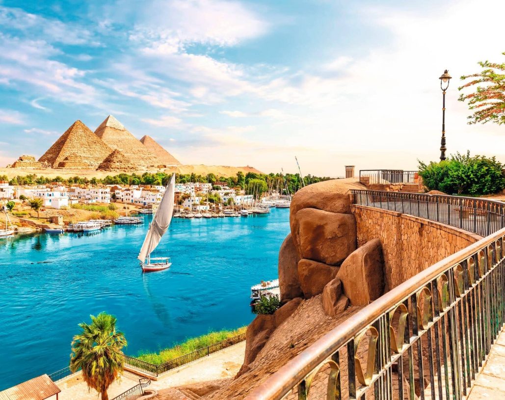 LOC_000847_shutterstock_2253529541WebOriginalCompressed